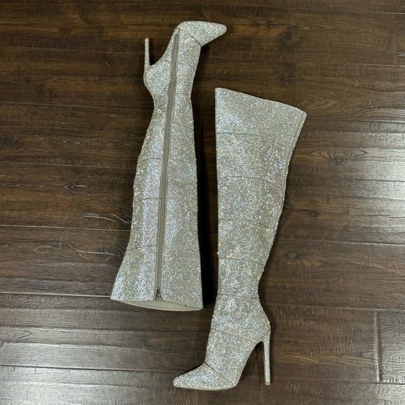 Steve Madden Wonders Rhinestone Pointed-Toe Over The Knee Boots Size 7.5 Women - Picture 4 of 16